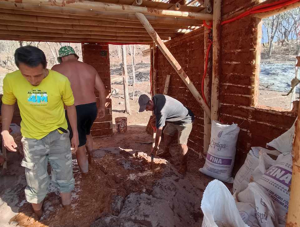 Detalle de unión de bambú